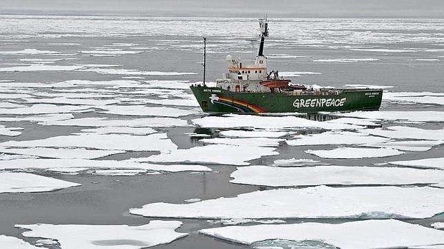 La expedición del "Artic Sunrise" al Círculo Ártico el 11 de septiembre de 2012