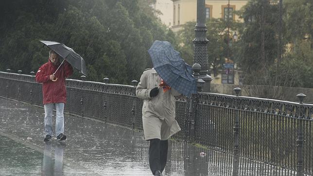 El viento hace vibrar los obstáculos que encuentra en su camino, por eso oímos un silbido