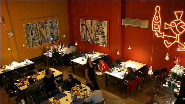 Interior del restaurante La Cantina