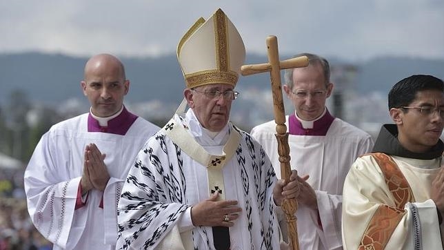 El Papa Francisco presidió una multitudinaria misa en el Parque del Bicentenario en Quito