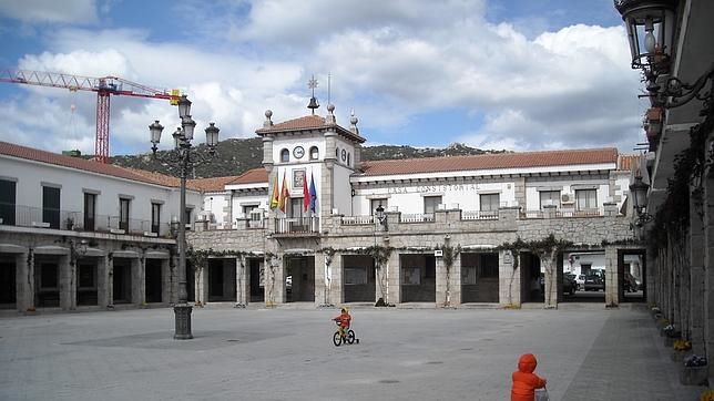 Plaza Mayor de Hoyo de Manzanares