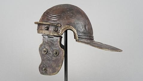 Casco romano