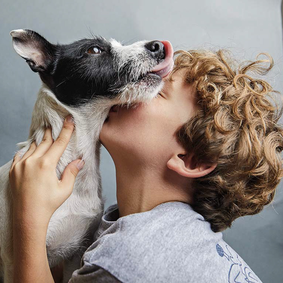 pueden los humanos convertirse en perros